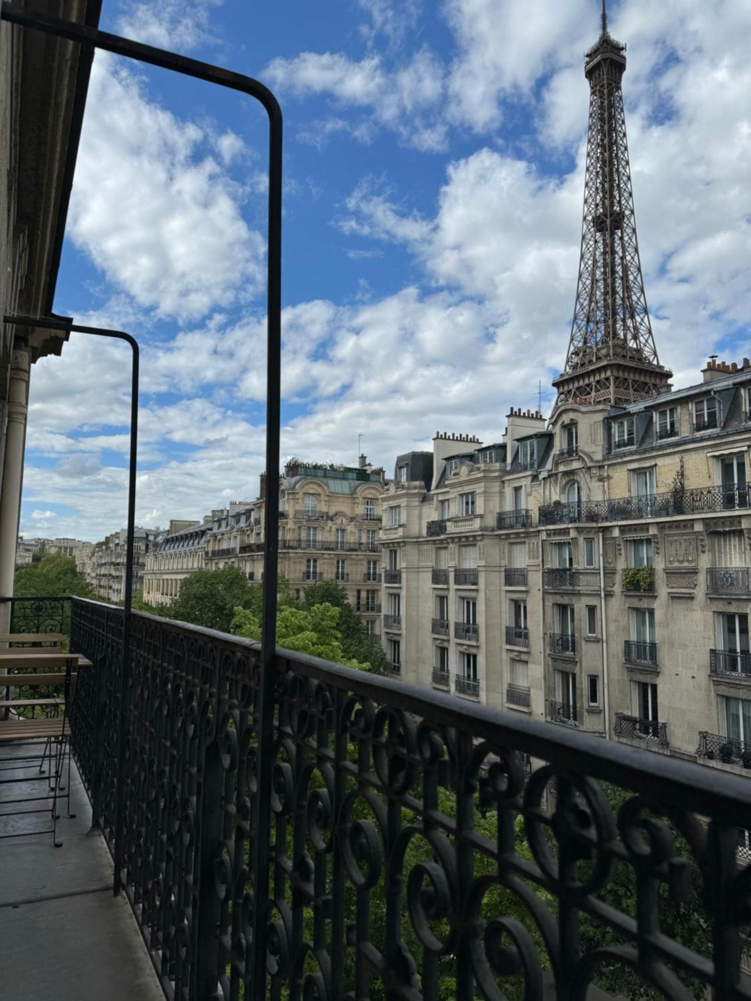 Appartement Tour Eiffel 120 M2 Paris Exterior photo